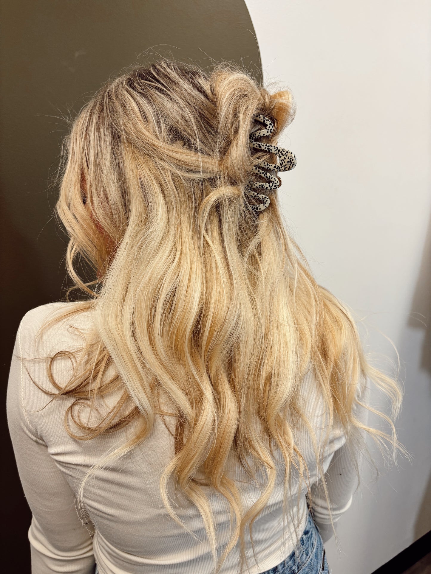 Willow Squiggle Claw Clip