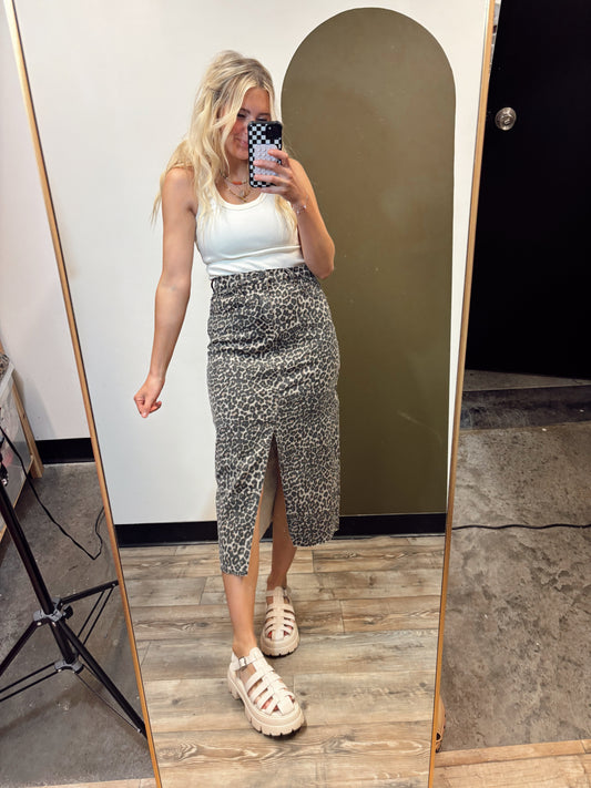 Leo Slit Skirt