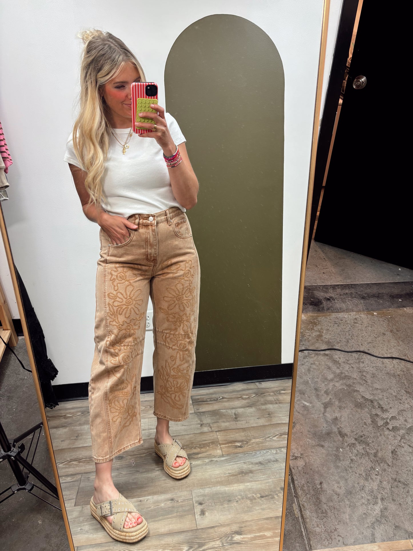 Embroidered Detail Barrel Pant (Rust)