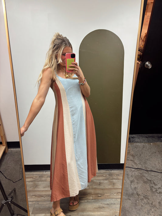 Ocean Meets Sky Maxi (Blue)