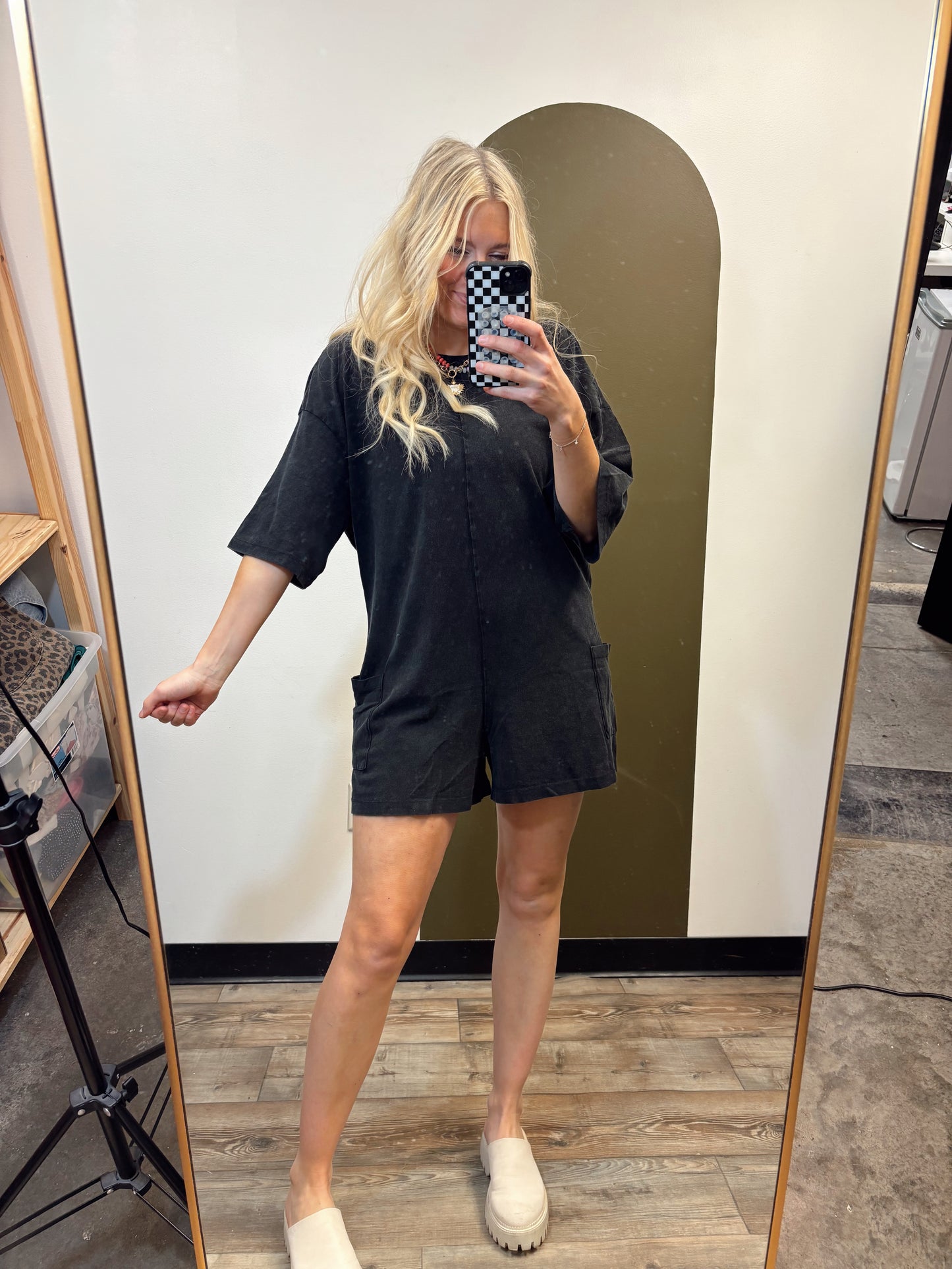 Short Stuff Romper (Black)