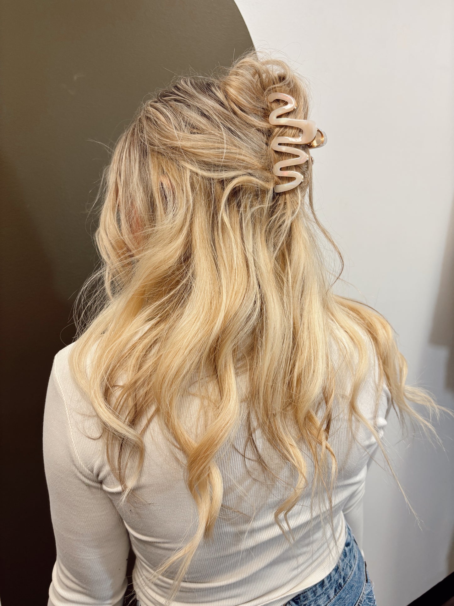 Willow Squiggle Claw Clip