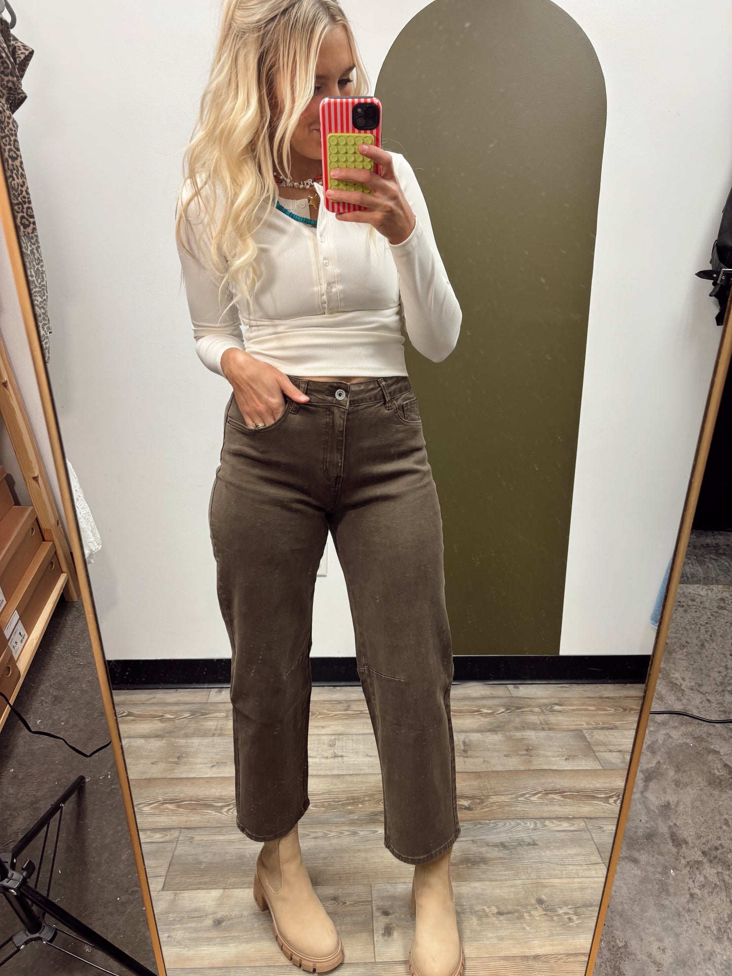 Holland Barrel Jean (Mocha)
