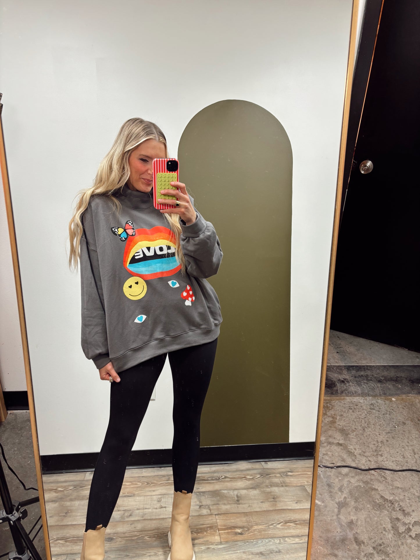 Lip Love Graphic Sweatshirt