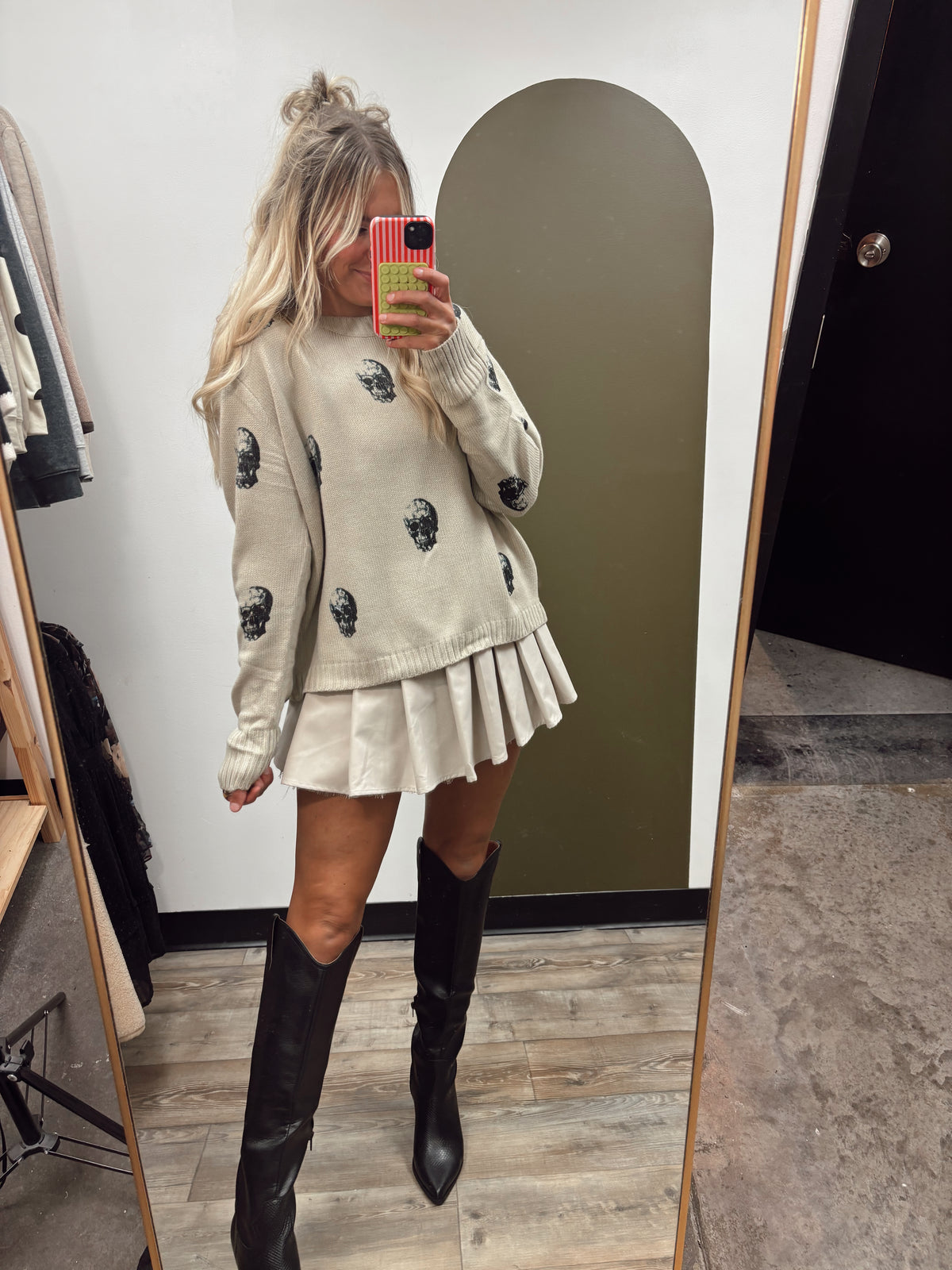 Skull Sweater (Tan)