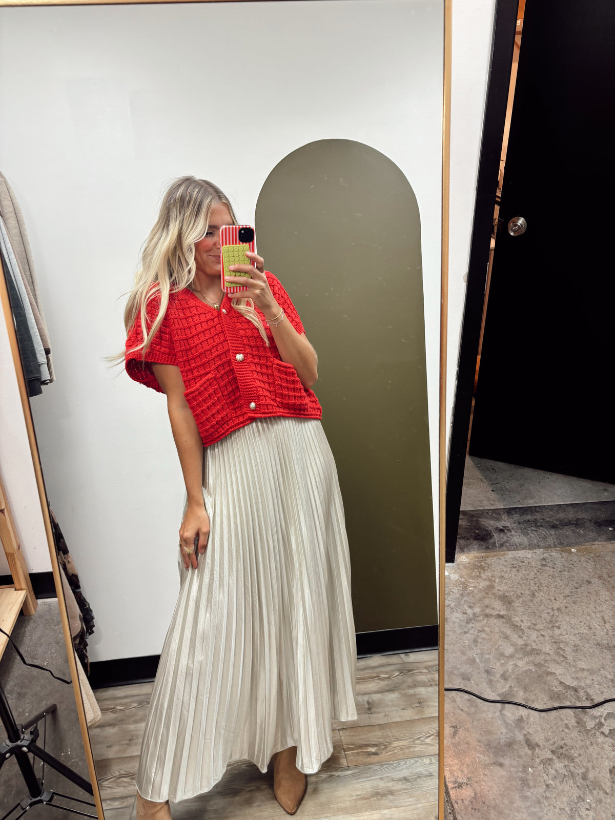 Daisy Button Sweater (Red)
