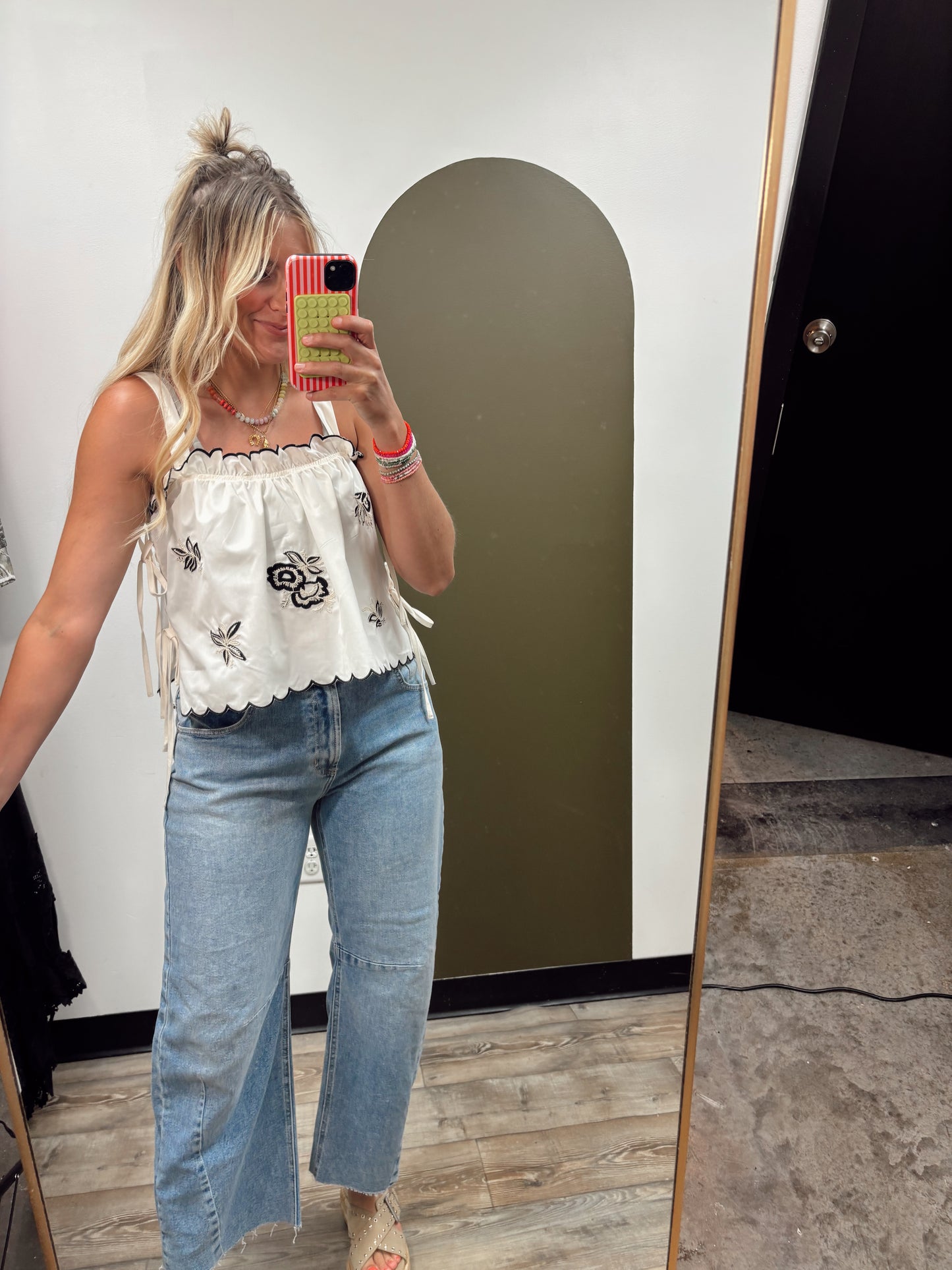 Leaf Tie Emb Top