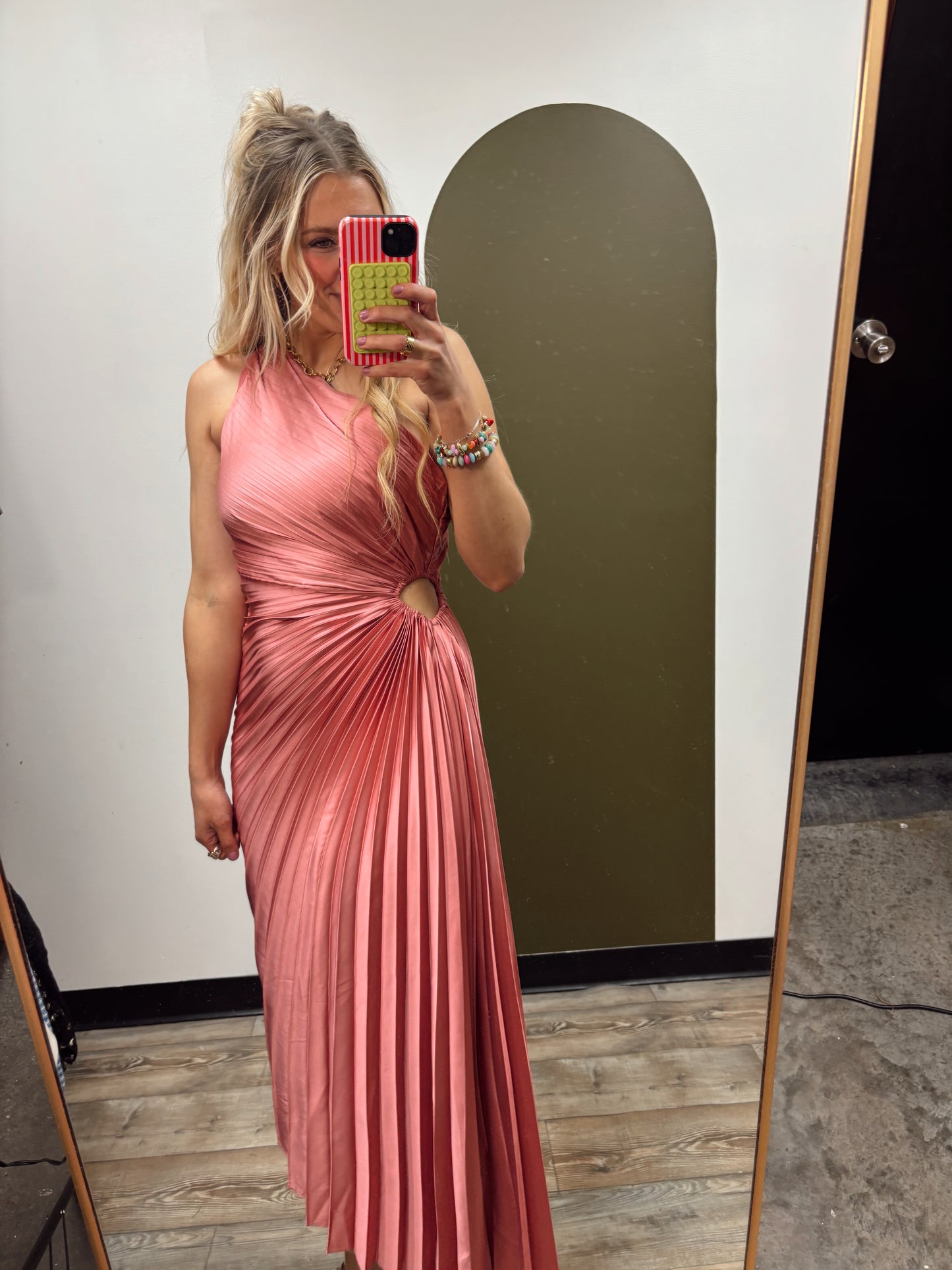 Total Eclipse Pleat Dress (Rose)