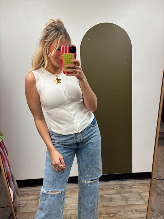 Button And Rib Tank (White)