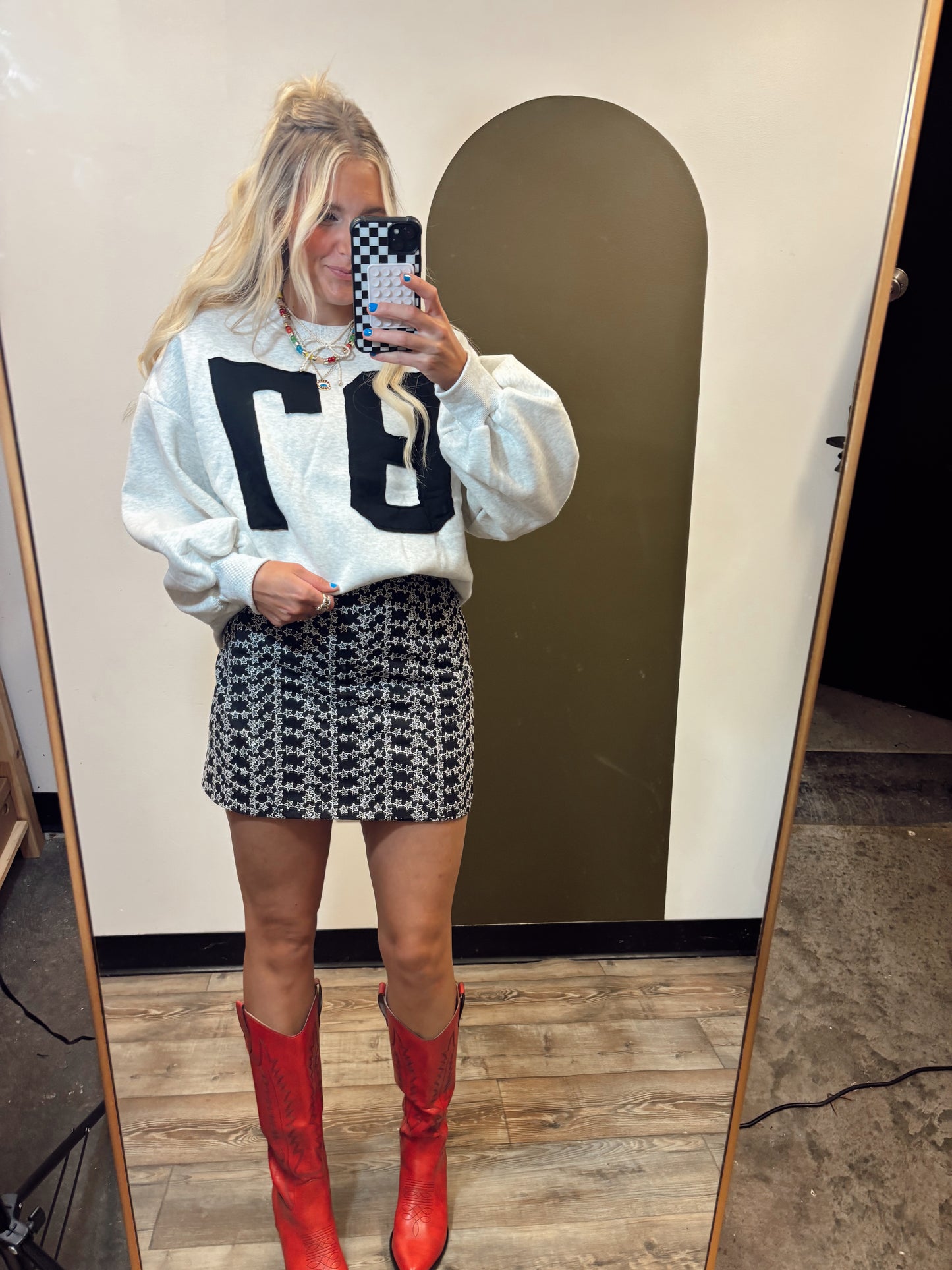 87 Sweatshirt
