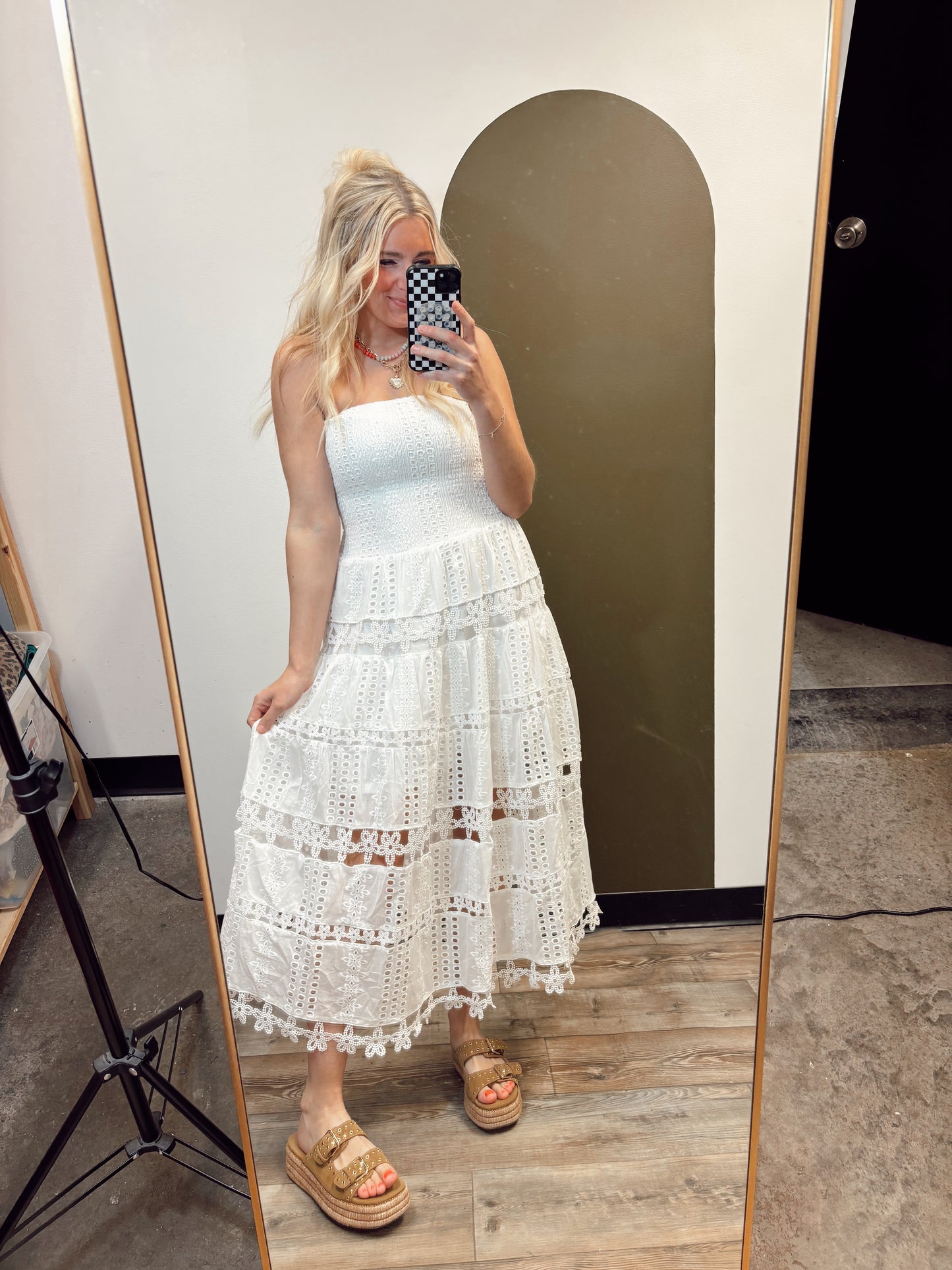 Vineyard Eyelet Dress (White)