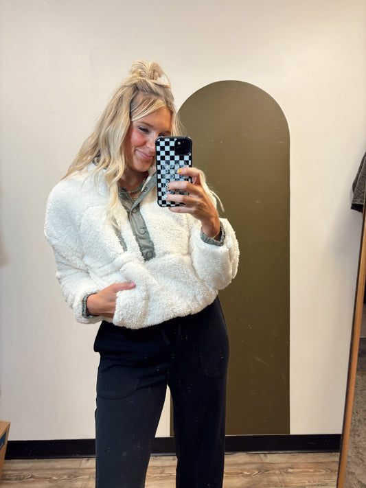 Reese Fuzzy Pullover