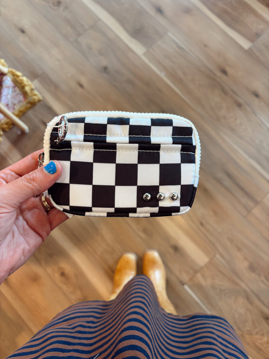 Nelly Nylon Wallet Wristlet