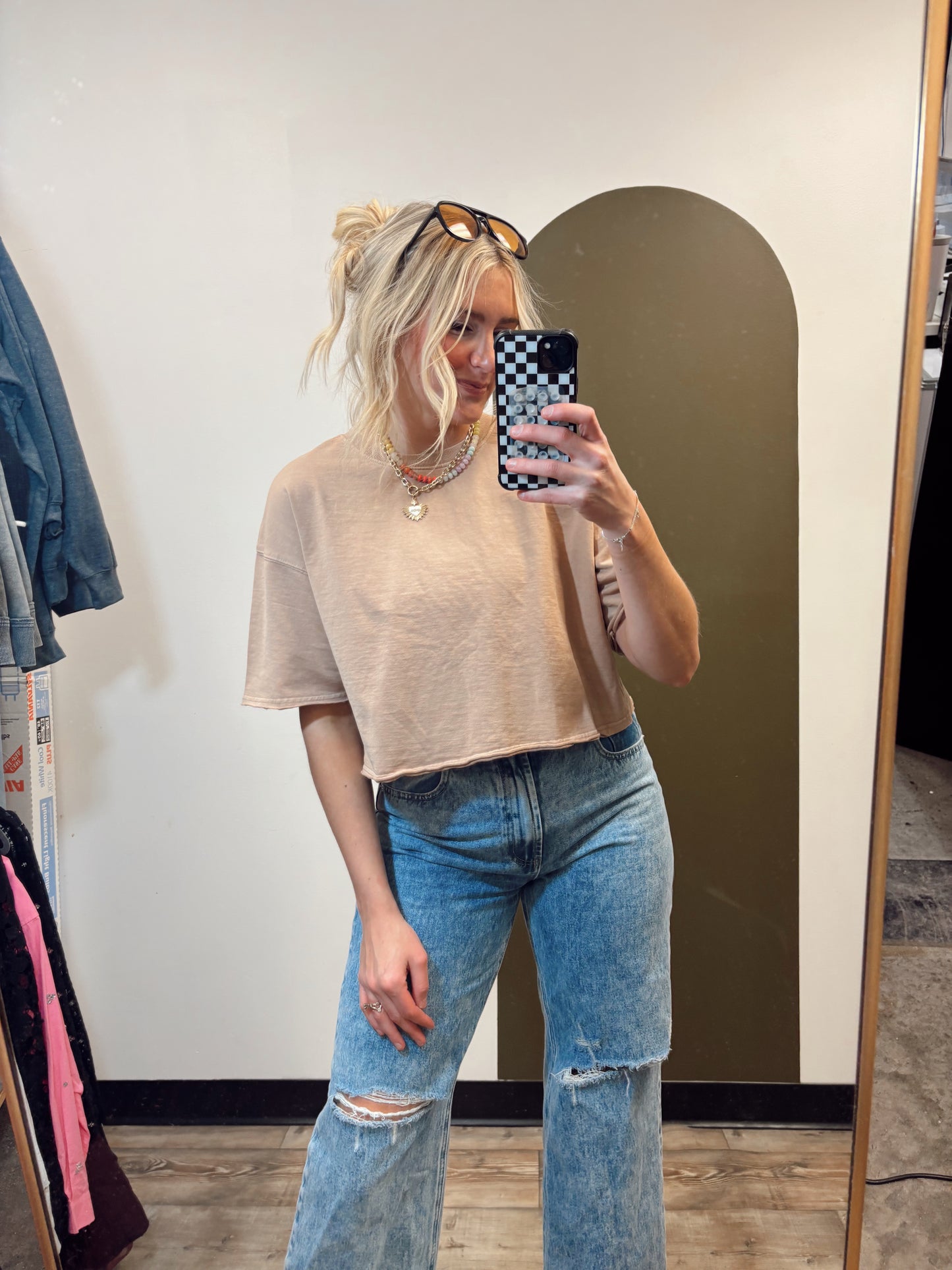 Misty Muscle Tee (Taupe)