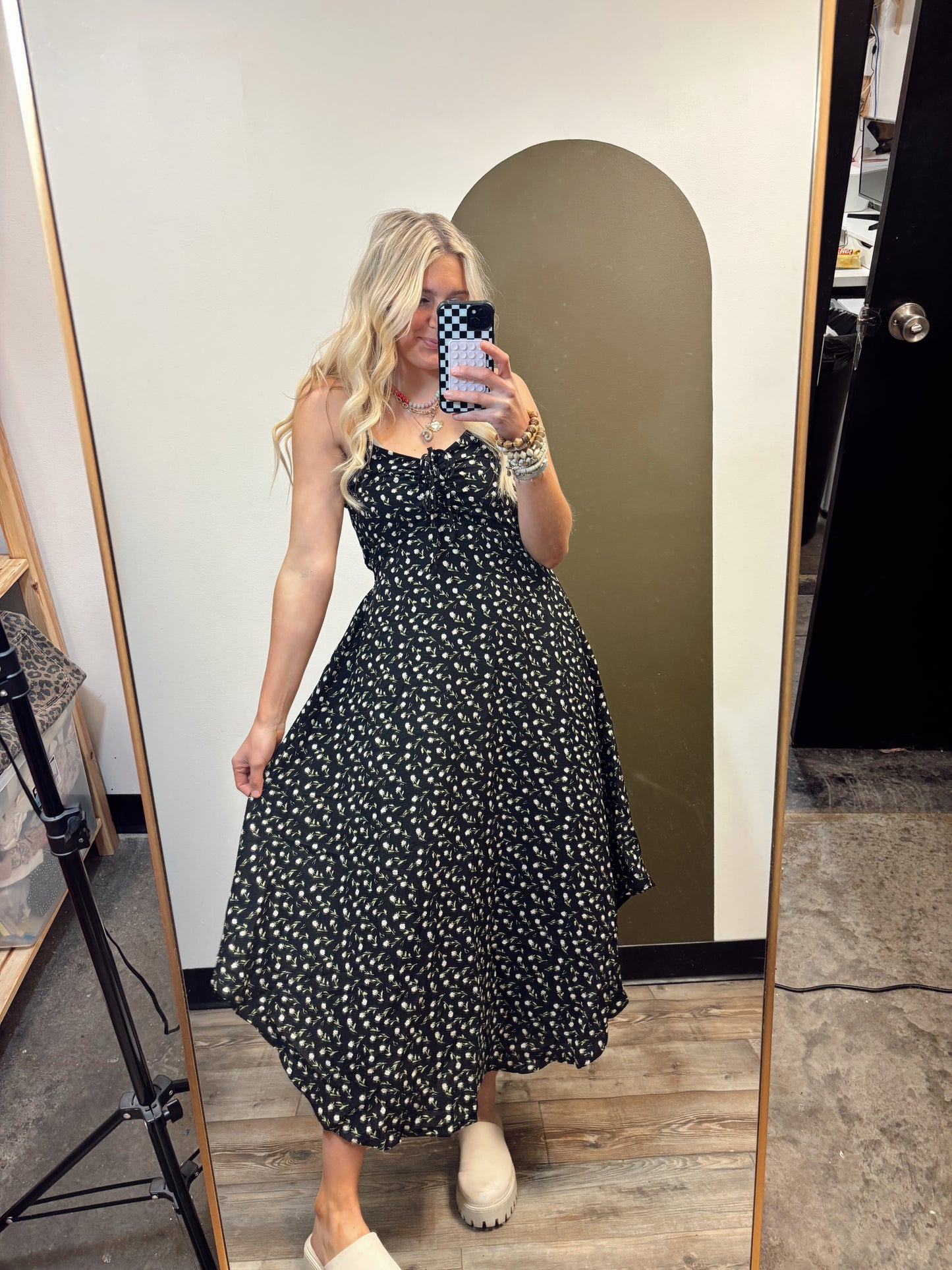 Jess Floral Maxi Dress (Black)