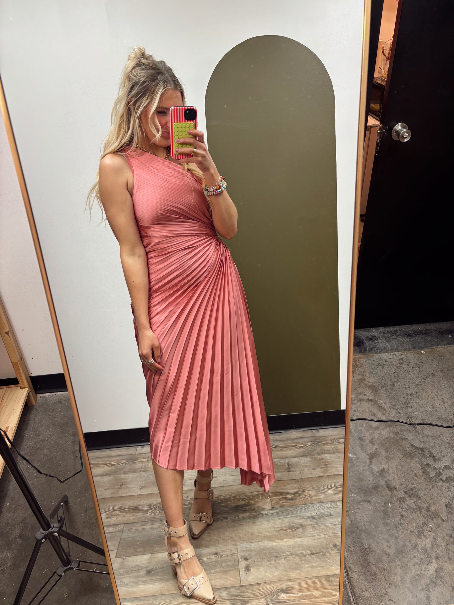 Total Eclipse Pleat Dress (Rose)