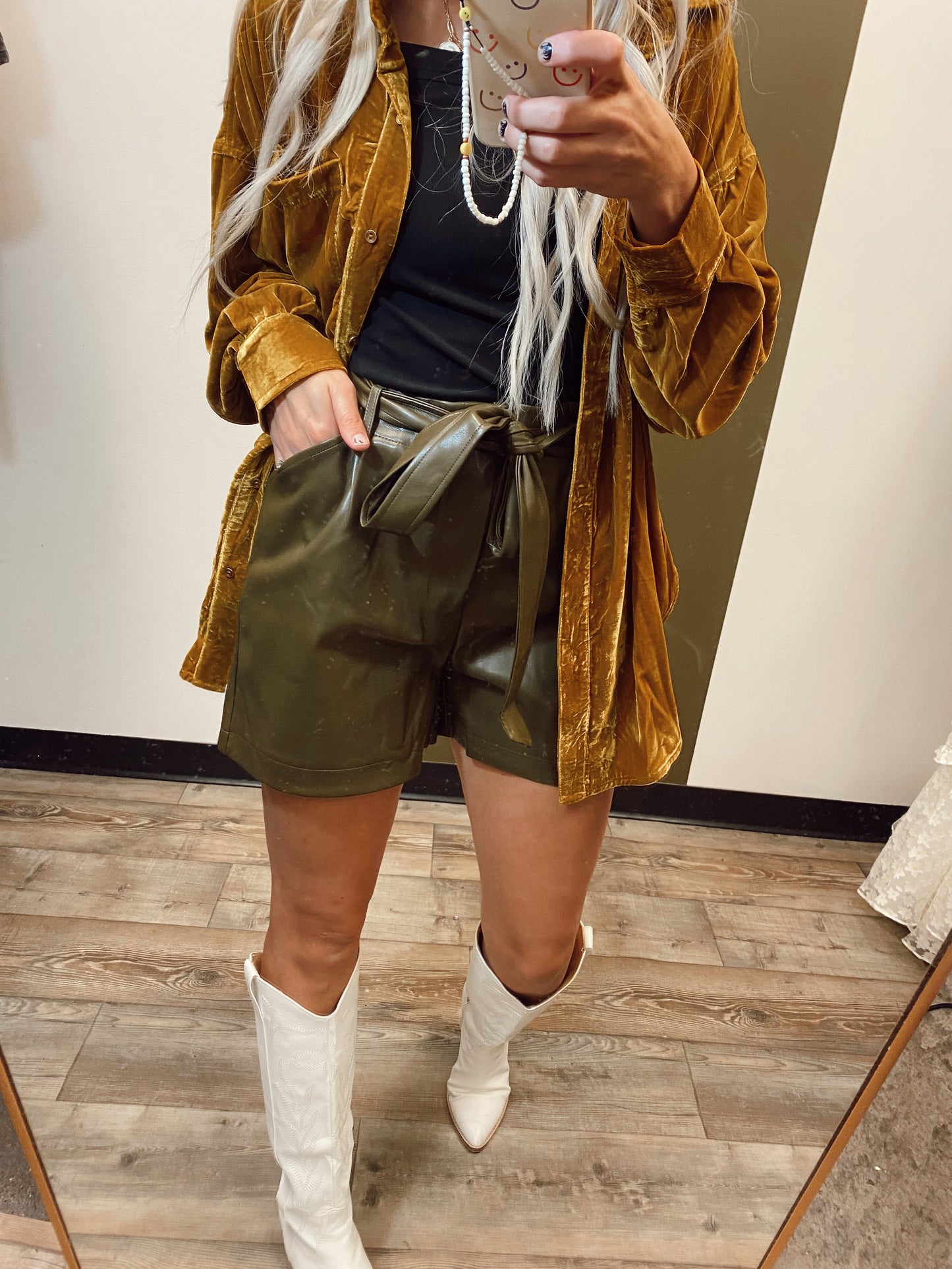Crossroads Vegan Short-S    M    L